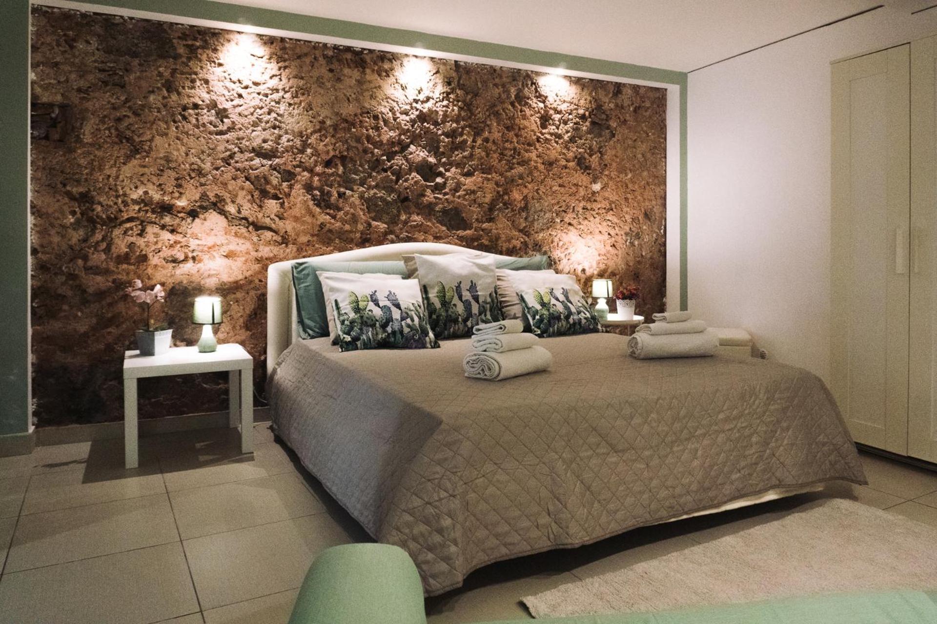 Apartamento Dante House - By Holiday In The Ct Catania Exterior foto